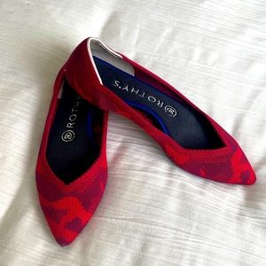 Rothy’s The Point, Red Camo, size 6, point toe flats